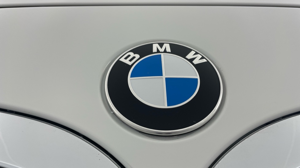 BMW 1 Series 118i [136] SE 5dr [Live Cockpit Professional] Petrol Hatchback - Image 24