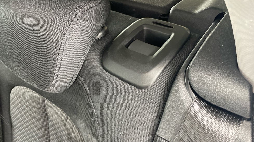 BMW 1 Series 118i [136] SE 5dr [Live Cockpit Professional] Petrol Hatchback - Image 33