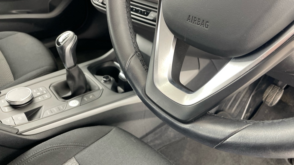 BMW 1 Series 118i [136] SE 5dr [Live Cockpit Professional] Petrol Hatchback - Image 47