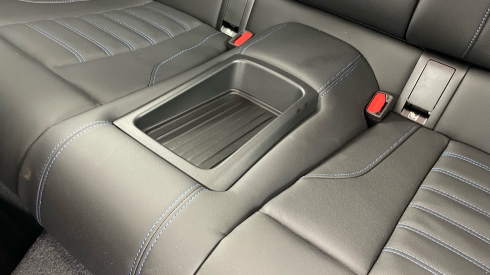 BMW M2 2dr DCT Petrol Coupe - Image 34