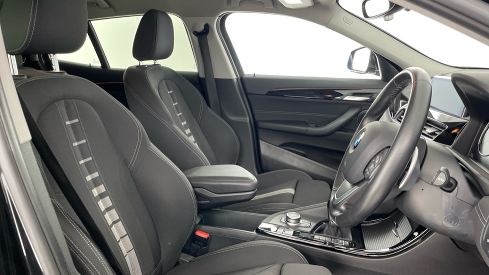 BMW X2 sDrive 20i Sport 5dr Step Auto Petrol Hatchback - Image 11
