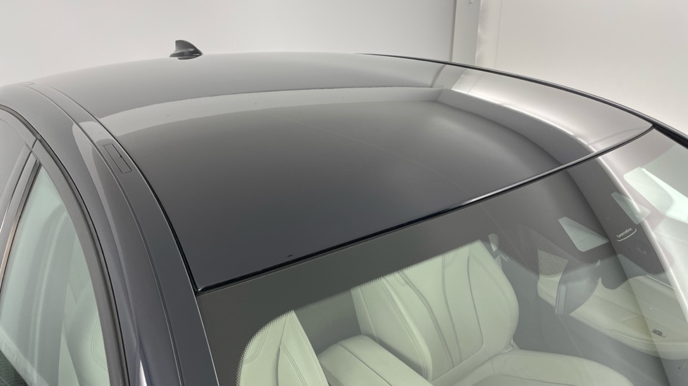 BMW 5 Series 520d MHT M Sport 4dr Auto Diesel Saloon - Image 21