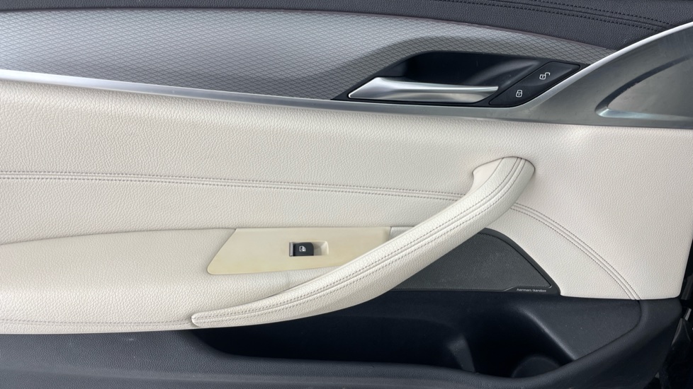 BMW 5 Series 520d MHT M Sport 4dr Auto Diesel Saloon - Image 26
