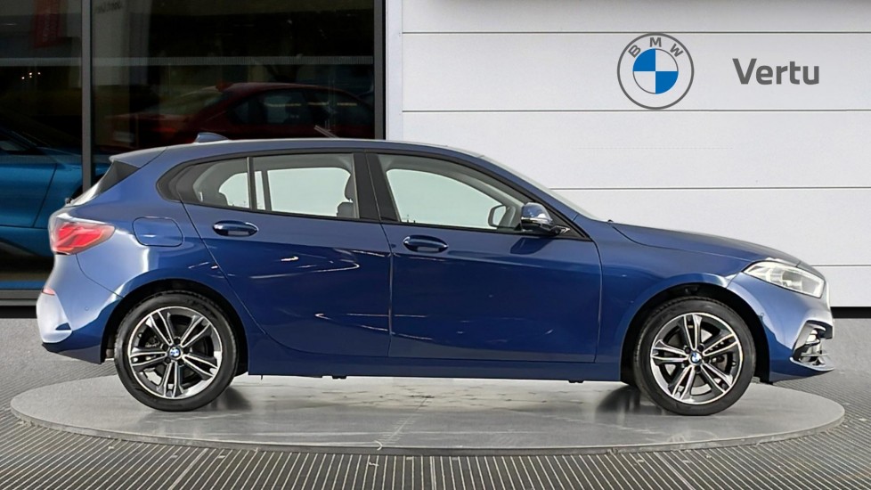 BMW 1 Series 118i [136] M Sport 5dr Step Auto [LCP] Petrol Hatchback - Image 3