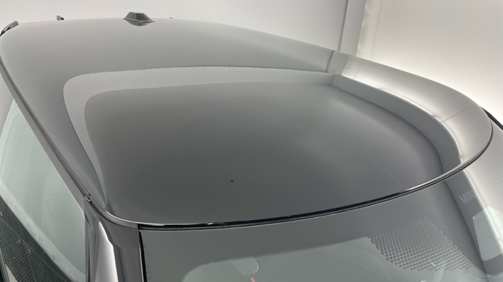 MINI Cooper 190kW John Cooper Works 54kWh 3dr Auto Electric Hatchback - Image 21