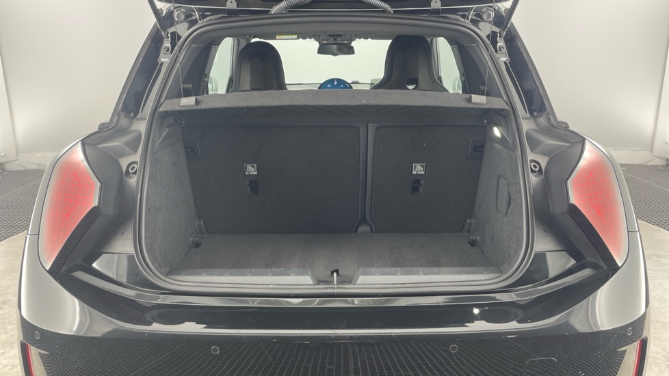 MINI Cooper 135kW E Exclusive 41kWh 3dr Auto Electric Hatchback - Image 13