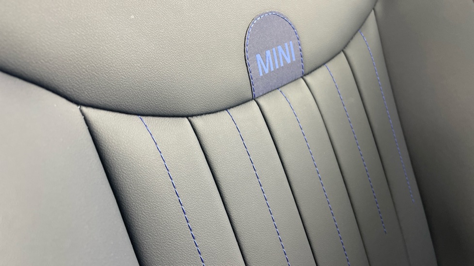MINI Cooper 135kW E Exclusive 41kWh 3dr Auto Electric Hatchback - Image 74