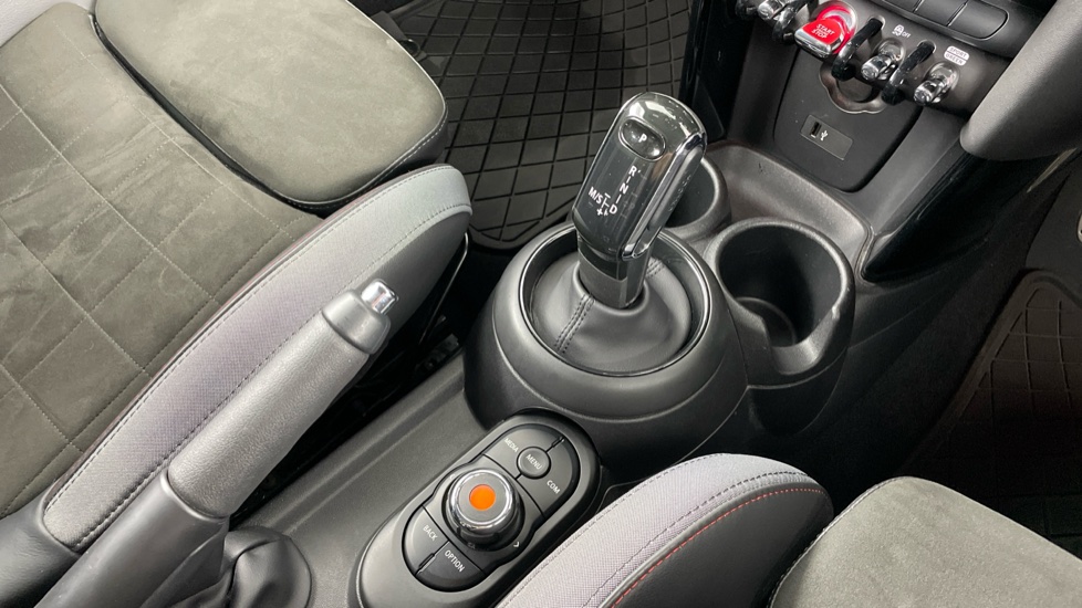 MINI Hatchback 2.0 John Cooper Works 3dr Auto Petrol Hatchback - Image 10