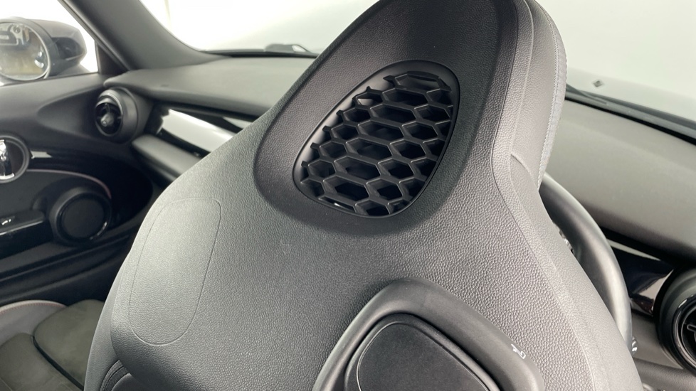 MINI Hatchback 2.0 John Cooper Works 3dr Auto Petrol Hatchback - Image 45