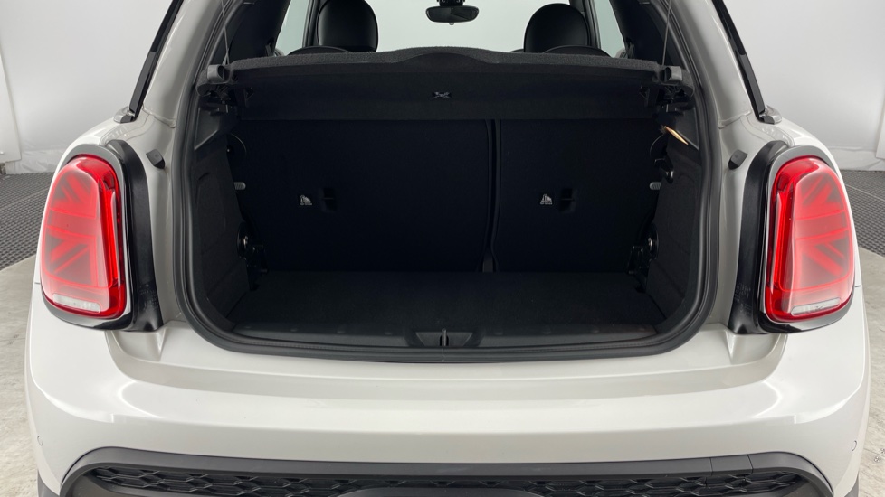MINI Hatchback 2.0 Cooper S Exclusive Premium 3dr Auto Petrol Hatchback - Image 13