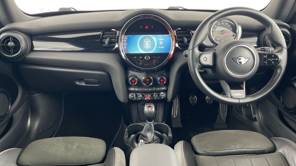 MINI Hatchback 1.5 Cooper Sport 3dr [Comfort Pack] Petrol Hatchback - Image 4