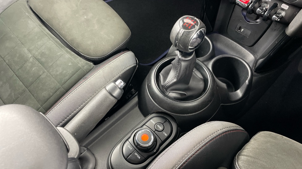 MINI Hatchback 1.5 Cooper Sport 3dr [Comfort Pack] Petrol Hatchback - Image 10