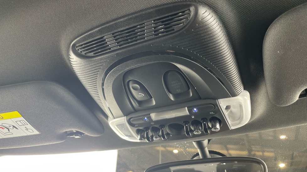 MINI Hatchback 1.5 Cooper Sport 3dr [Comfort Pack] Petrol Hatchback - Image 70
