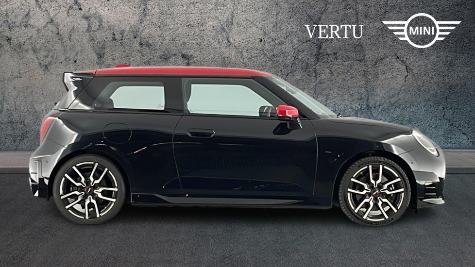 MINI Cooper 160kW SE Sport 54kWh 3dr Auto Electric Hatchback - Image 3
