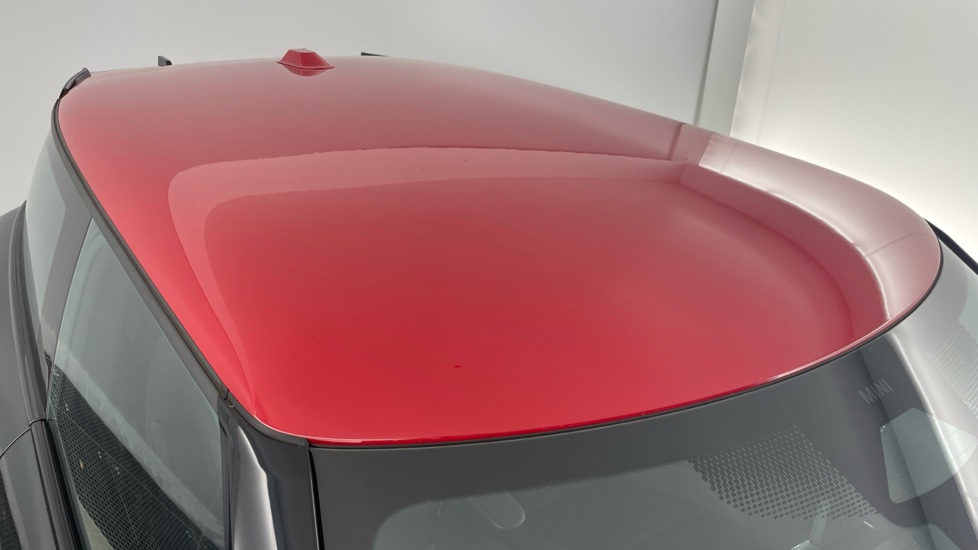 MINI Cooper 160kW SE Sport 54kWh 3dr Auto Electric Hatchback - Image 21
