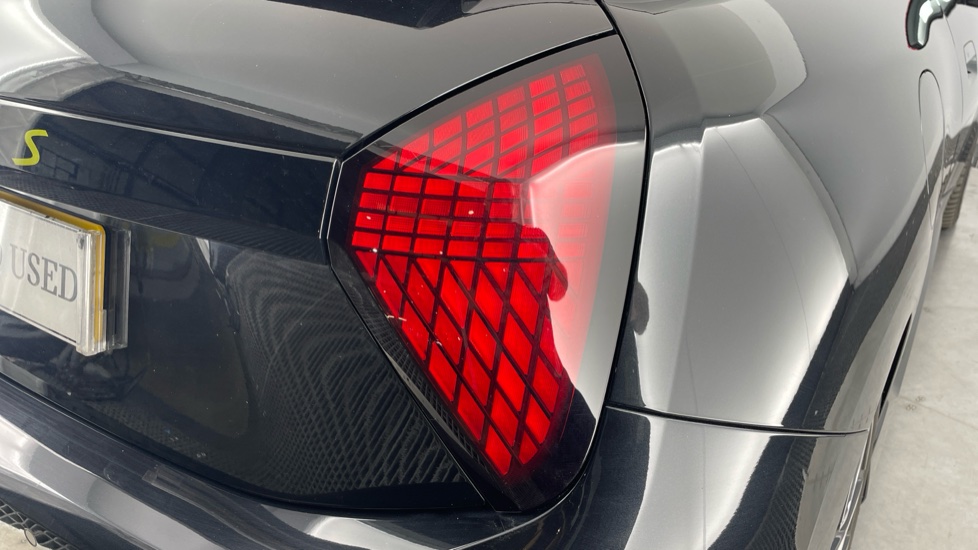 MINI Cooper 160kW SE Sport 54kWh 3dr Auto Electric Hatchback - Image 22