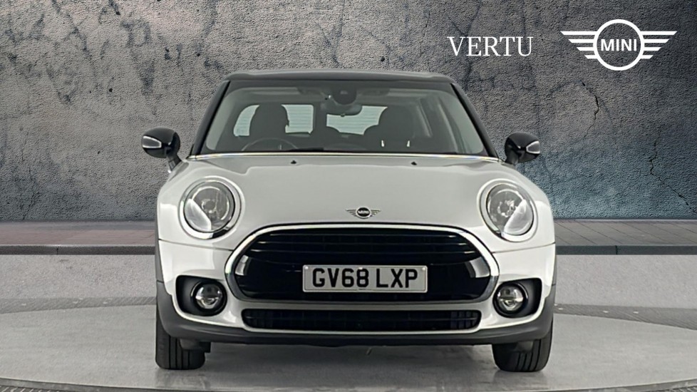 MINI Clubman 1.5 Cooper Classic 6dr Petrol Estate - Image 16