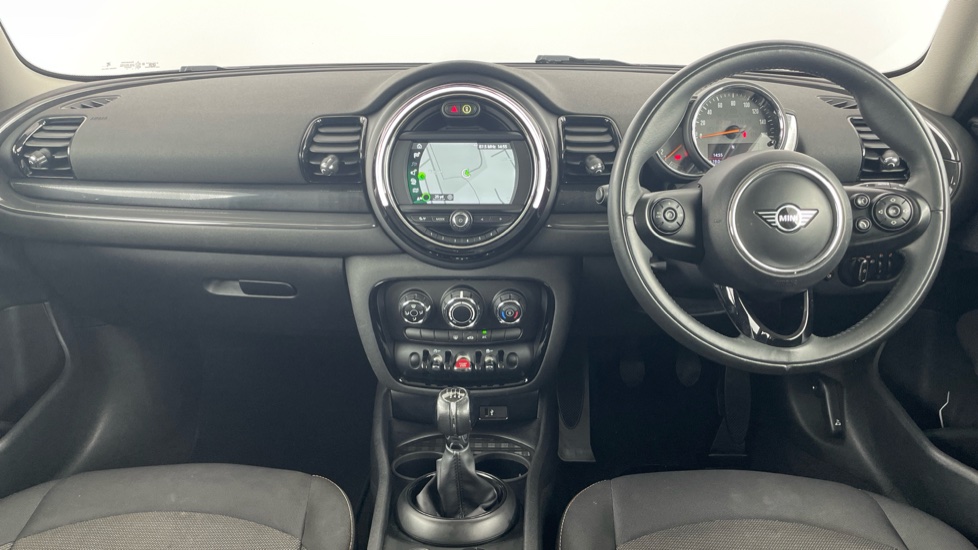 MINI Clubman 1.5 Cooper Classic 6dr Petrol Estate - Image 4