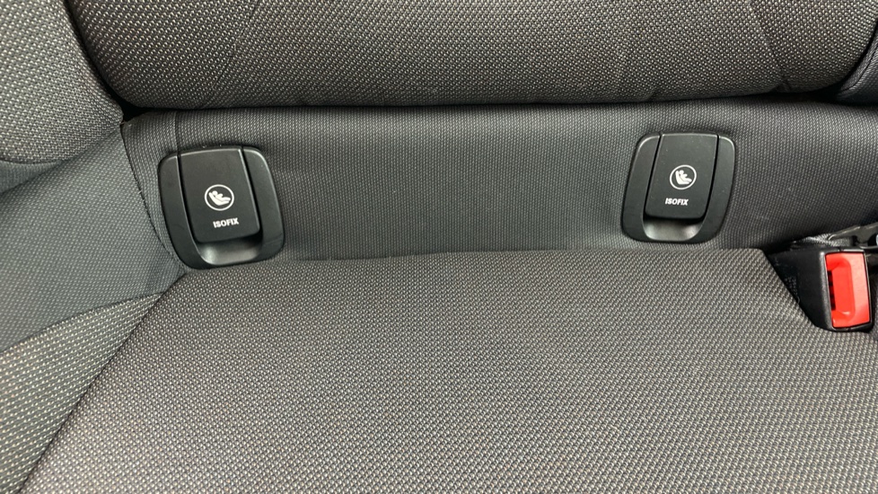 MINI Clubman 1.5 Cooper Classic 6dr Petrol Estate - Image 43