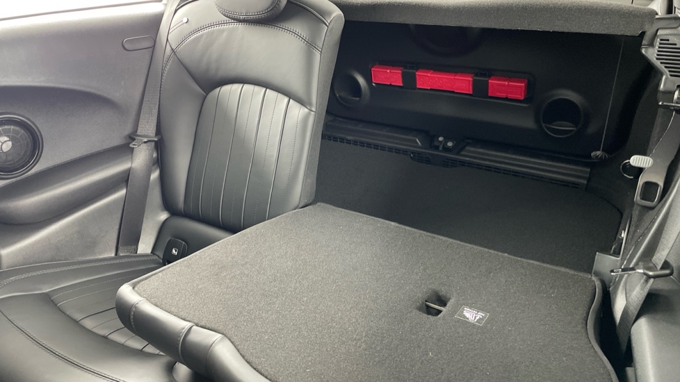 MINI Hatchback 135kW Cooper S Shadow Edition 33kWh 3dr Auto Electric Hatchback - Image 40
