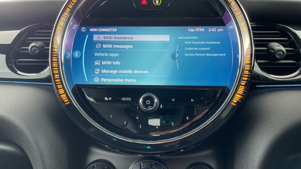 MINI Hatchback 135kW Cooper S Shadow Edition 33kWh 3dr Auto Electric Hatchback - Image 73