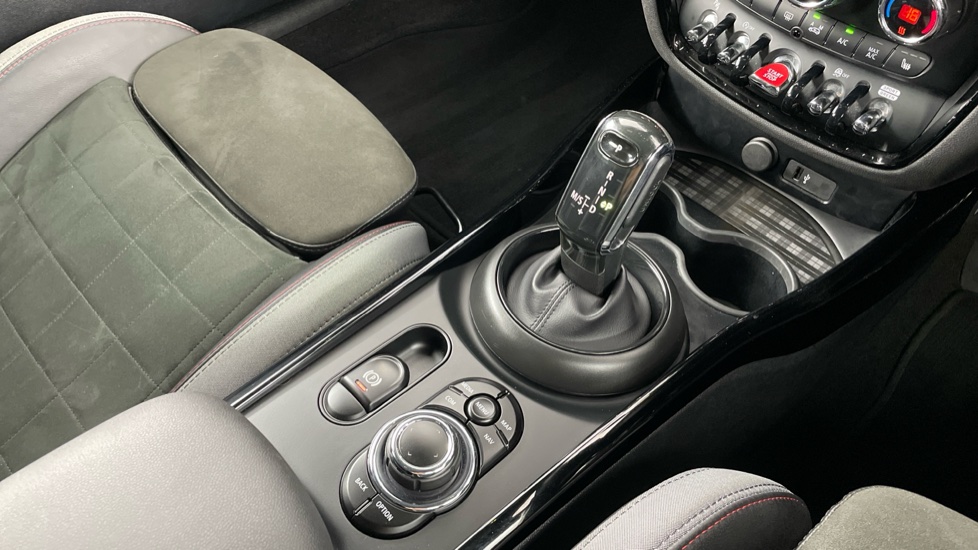MINI Clubman 2.0 John Cooper Works ALL4 6dr Auto Petrol Estate - Image 10