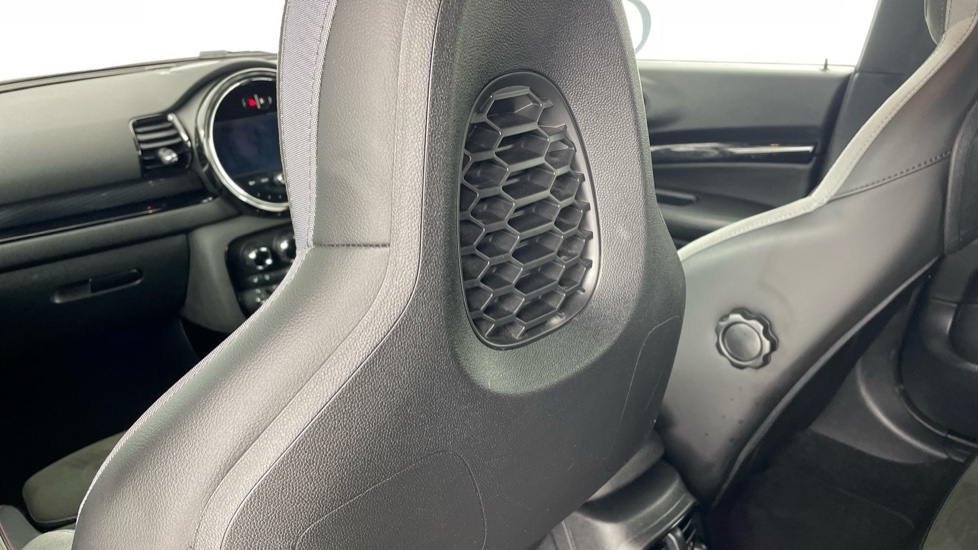 MINI Clubman 2.0 John Cooper Works ALL4 6dr Auto Petrol Estate - Image 32