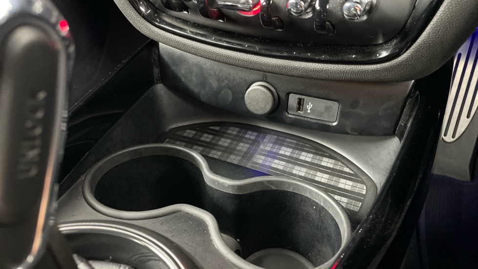 MINI Clubman 2.0 John Cooper Works ALL4 6dr Auto Petrol Estate - Image 64