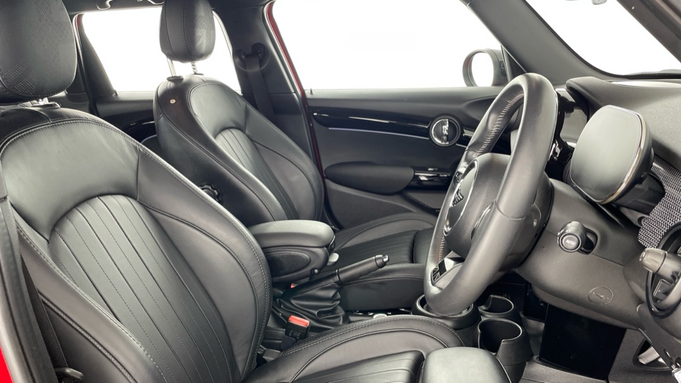 MINI Hatchback 1.5 Cooper Exclusive Premium 5dr Auto Petrol Hatchback - Image 11