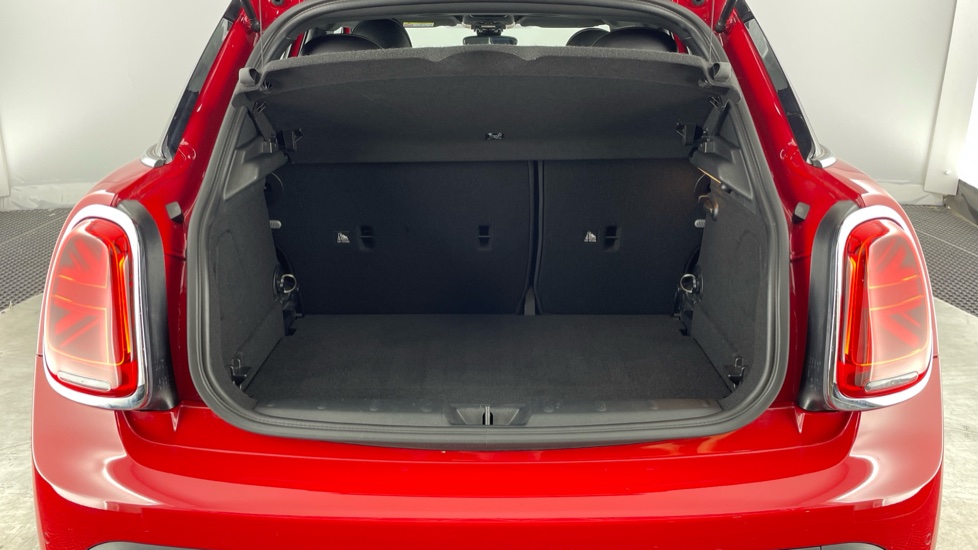MINI Hatchback 1.5 Cooper Exclusive Premium 5dr Auto Petrol Hatchback - Image 13