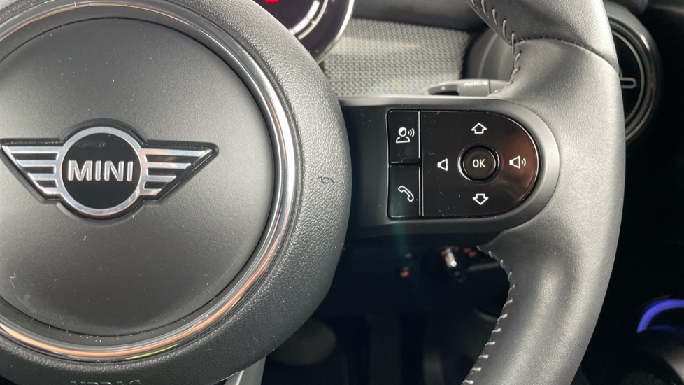 MINI Hatchback 1.5 Cooper Exclusive Premium 5dr Auto Petrol Hatchback - Image 18