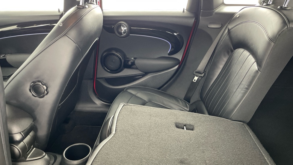 MINI Hatchback 1.5 Cooper Exclusive Premium 5dr Auto Petrol Hatchback - Image 38