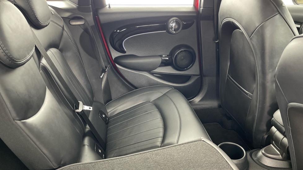 MINI Hatchback 1.5 Cooper Exclusive Premium 5dr Auto Petrol Hatchback - Image 49