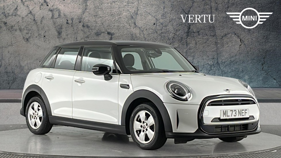 MINI Hatchback 1.5 Cooper Classic Premium 5dr Auto Petrol Hatchback - Image 1