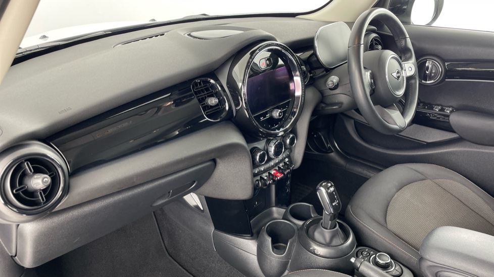 MINI Hatchback 1.5 Cooper Classic Premium 5dr Auto Petrol Hatchback - Image 7