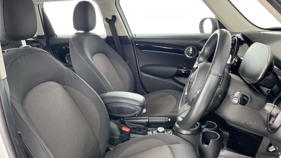 MINI Hatchback 1.5 Cooper Classic Premium 5dr Auto Petrol Hatchback - Image 11
