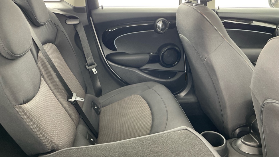 MINI Hatchback 1.5 Cooper Classic Premium 5dr Auto Petrol Hatchback - Image 43