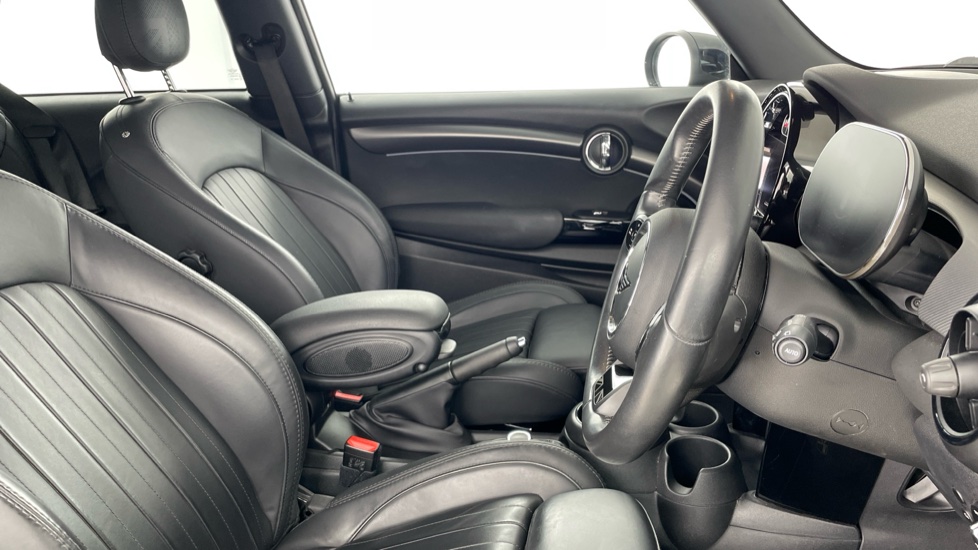 MINI Hatchback 1.5 Cooper Exclusive 3dr Auto Petrol Hatchback - Image 11