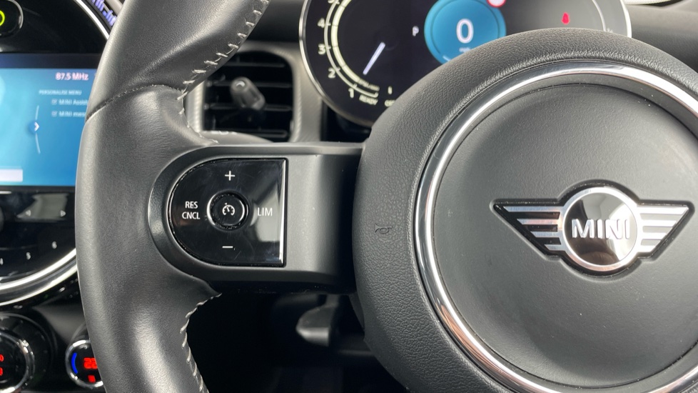 MINI Hatchback 1.5 Cooper Exclusive 3dr Auto Petrol Hatchback - Image 17