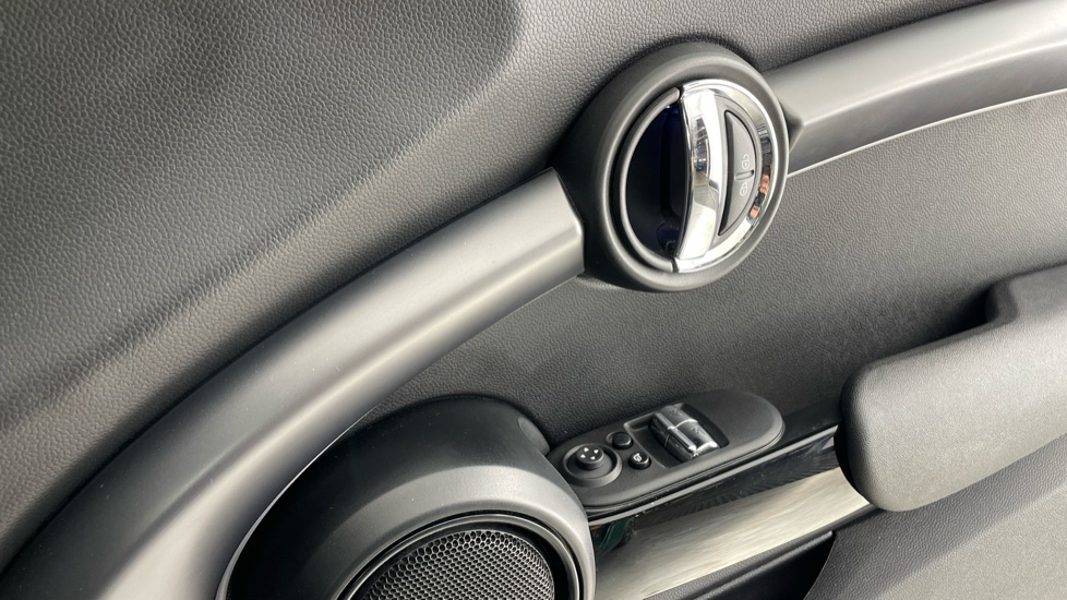 MINI Hatchback 1.5 Cooper Exclusive 3dr Auto Petrol Hatchback - Image 20