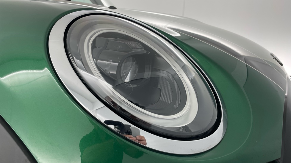 MINI Hatchback 1.5 Cooper Exclusive 3dr Auto Petrol Hatchback - Image 23
