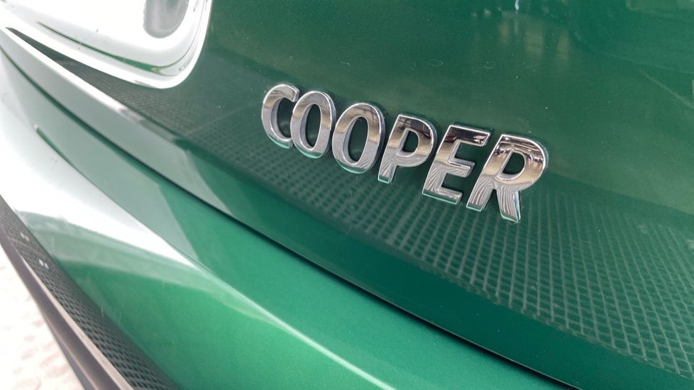 MINI Hatchback 1.5 Cooper Exclusive 3dr Auto Petrol Hatchback - Image 44