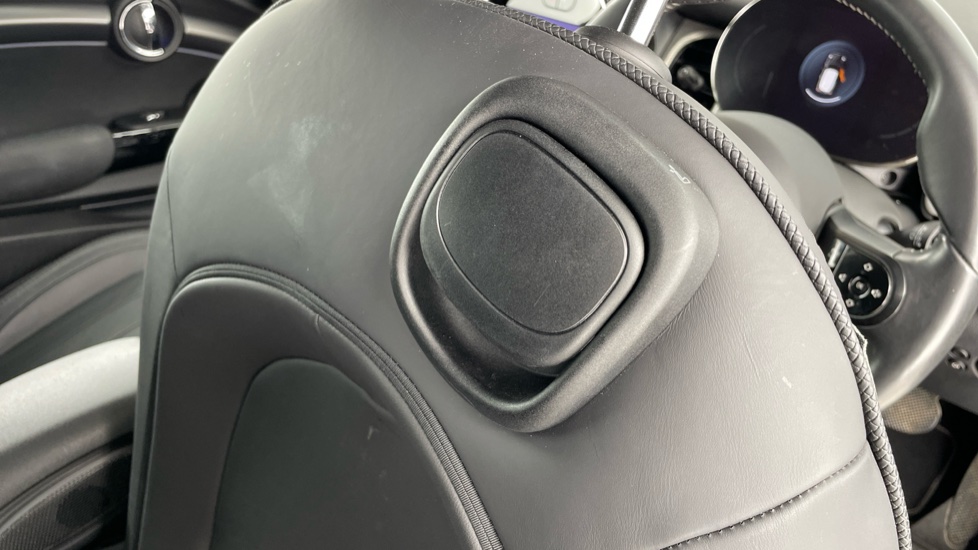 MINI Hatchback 1.5 Cooper Exclusive 3dr Auto Petrol Hatchback - Image 48