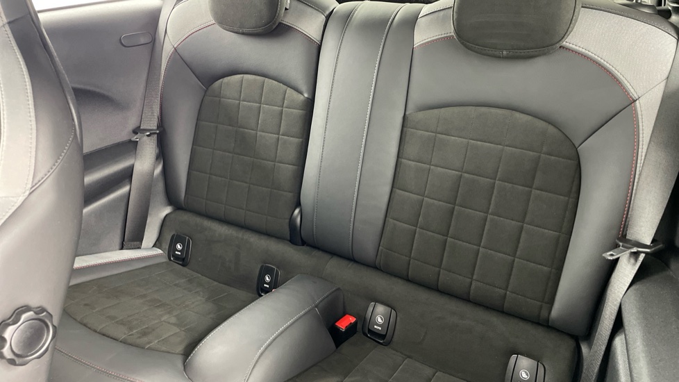 MINI Hatchback 2.0 Cooper S Sport II 3dr Auto [Comfort/Nav Pack] Petrol Hatchback - Image 12