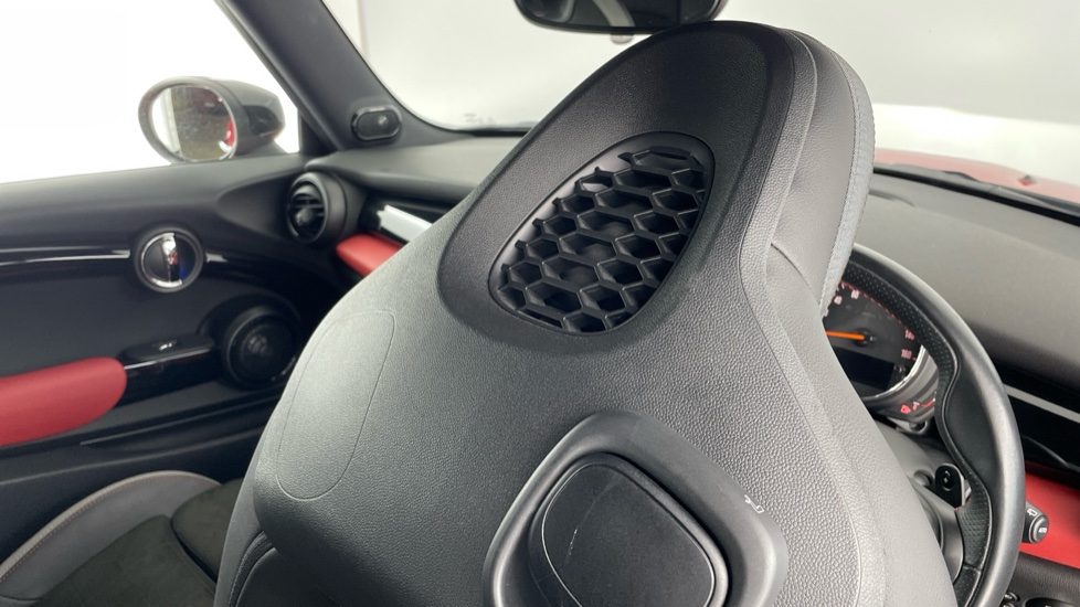 MINI Hatchback 2.0 Cooper S Sport II 3dr Auto [Comfort/Nav Pack] Petrol Hatchback - Image 45