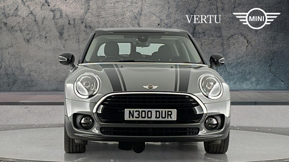MINI Clubman 1.5 Cooper Black Pack 6dr Petrol Estate - Image 16