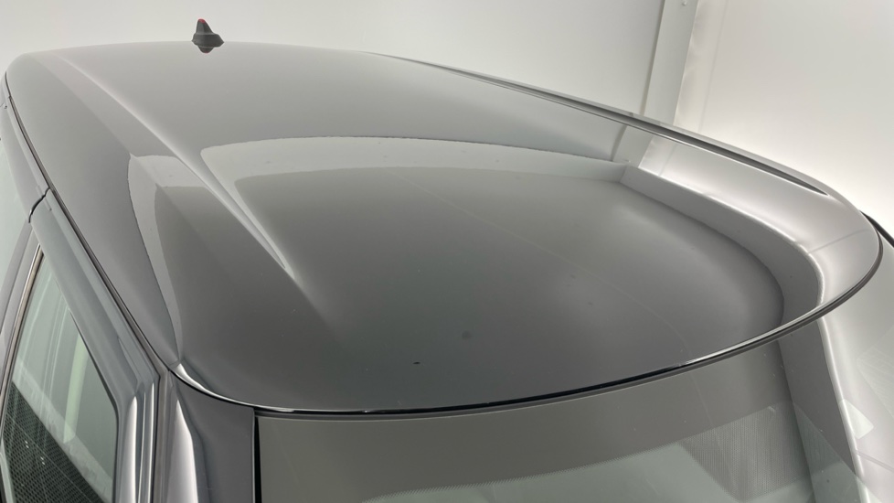 MINI Clubman 1.5 Cooper Black Pack 6dr Petrol Estate - Image 21