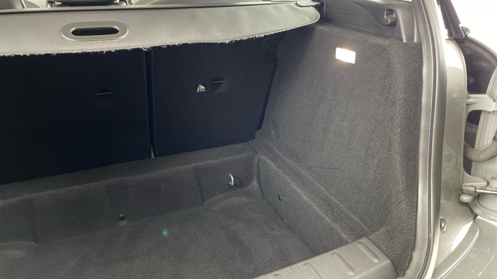 MINI Clubman 1.5 Cooper Black Pack 6dr Petrol Estate - Image 36