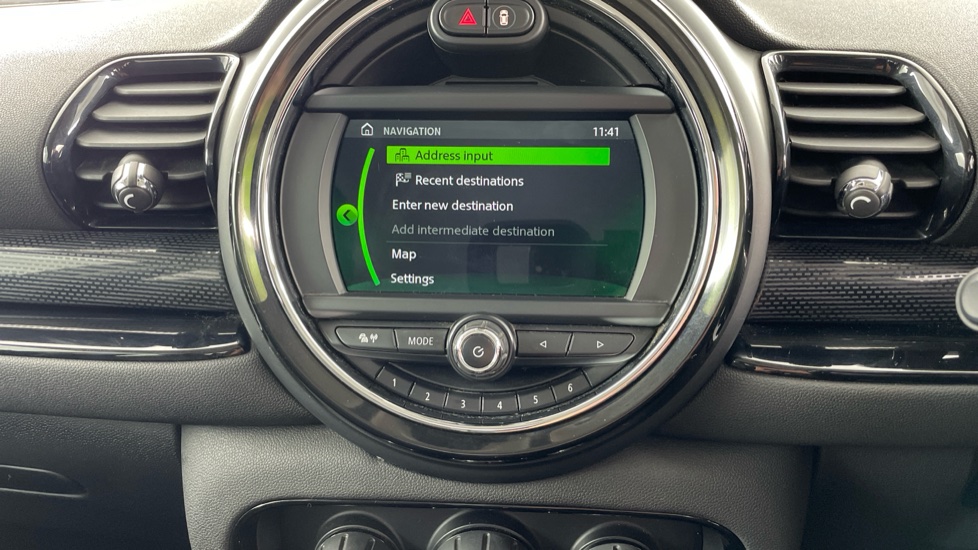 MINI Clubman 1.5 Cooper Black Pack 6dr Petrol Estate - Image 56
