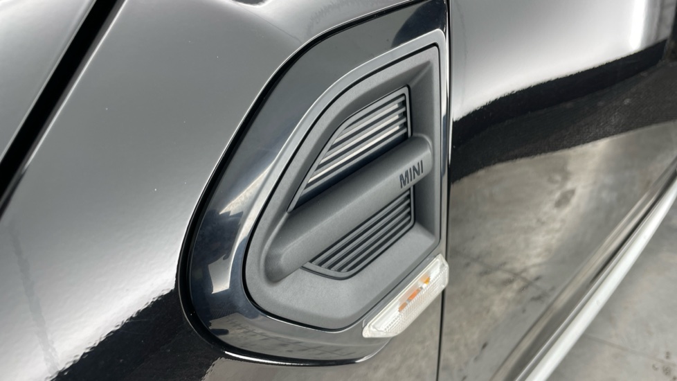 MINI Countryman 1.5 Cooper 5dr Auto [7 Speed] Petrol Hatchback - Image 25